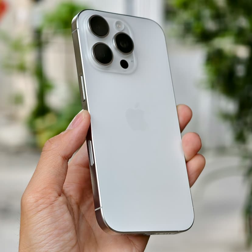 iPhone 16 Red 128GB